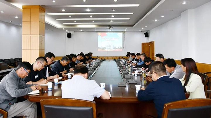 云煤（008PG国际）集团党委第二事情组列席旁听云维集团党委理论学习中心组学习