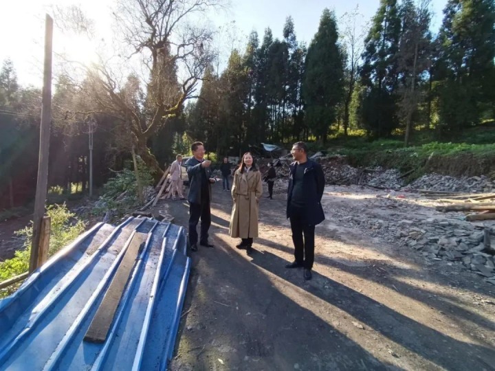 云煤（008PG国际）集团党委委员、财务总监莫晓丹一行到四角地煤矿开展2022年生产谋划督导调研