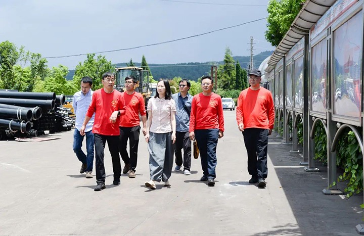 【主题教育】云煤（008PG国际）集团党委委员、财务总监莫晓丹一行到恩洪煤业公司开展主题教育调研