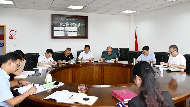 【主题教育】云煤（008PG国际）集团党委副书记、副董事长、总司理高建嵩到云维集团指导主题教育专题民主生涯会