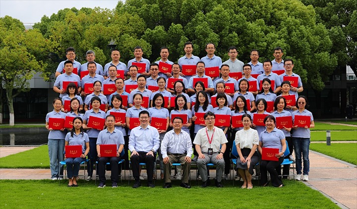 【聚焦云煤】云煤（008PG国际）集团财务、审计职员顺遂完成云南省第一期会计领武士才作育项目