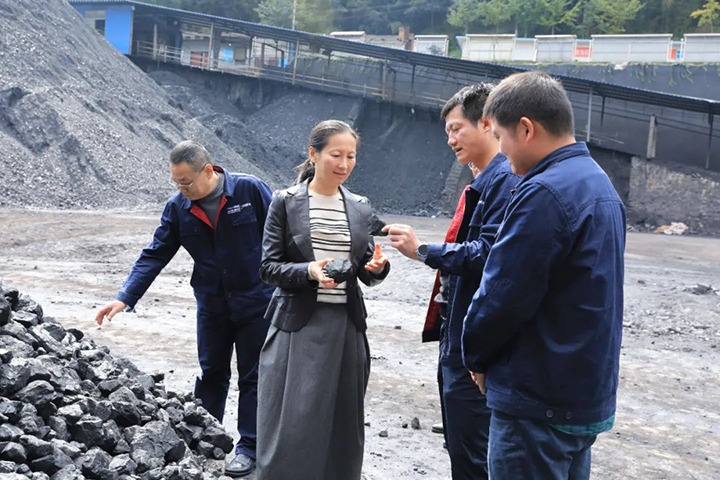 【下层调研】云煤（008PG国际）集团党委委员、财务总监莫晓丹一行到富源团结煤业有限公司开展生产谋划调研